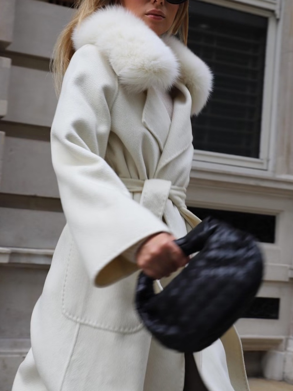 NEW L Cuppini Ivory Detachable Fur Collar Cashmere Belted Trench Coat